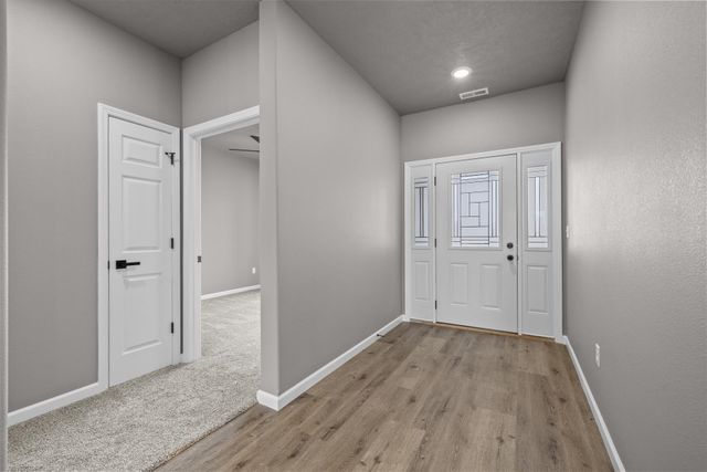 3717 45TH ST SE, Minot, ND 58701