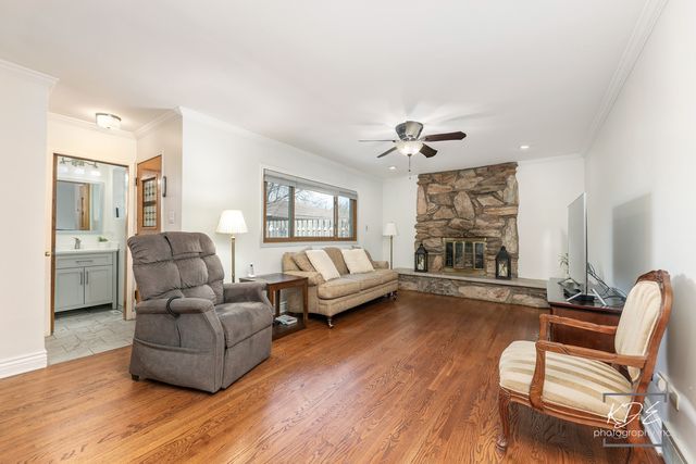 10128 Mansfield Avenue, Oak Lawn, IL 60453