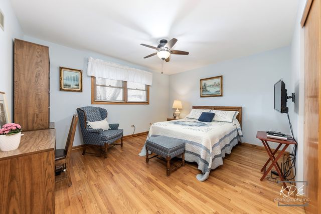 10128 Mansfield Avenue, Oak Lawn, IL 60453