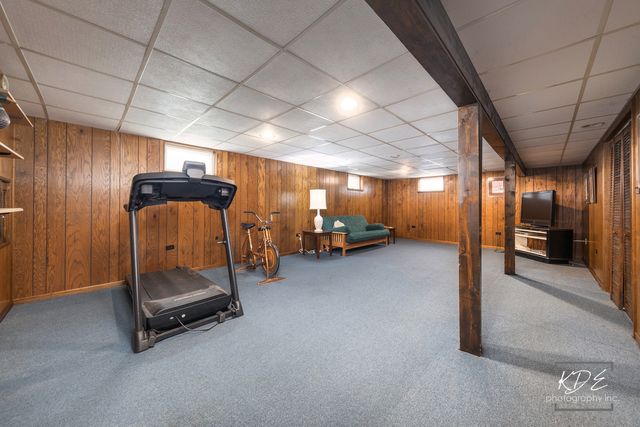 10128 Mansfield Avenue, Oak Lawn, IL 60453