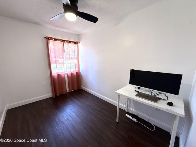 668 Hampton Drive NE, Palm Bay, FL 32905