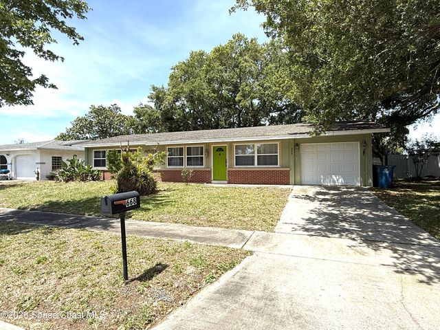 668 Hampton Drive NE, Palm Bay, FL 32905