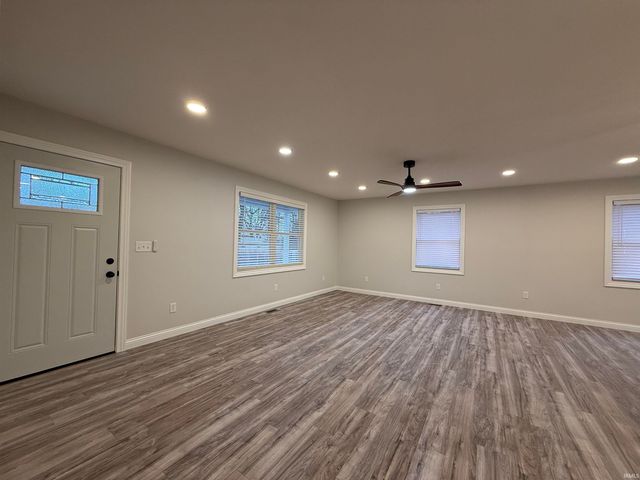 113 W Vine Street, Flora, IN 46929