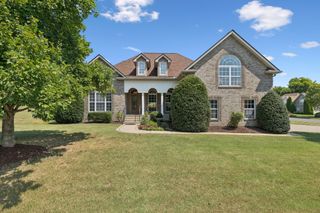 1030 Wyndham Dr, Gallatin, TN 37066