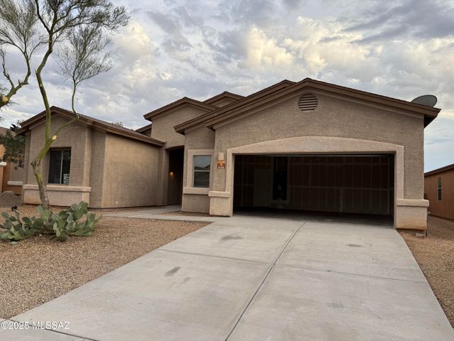 8401 W Calle Sancho Panza, Tucson, AZ 85757