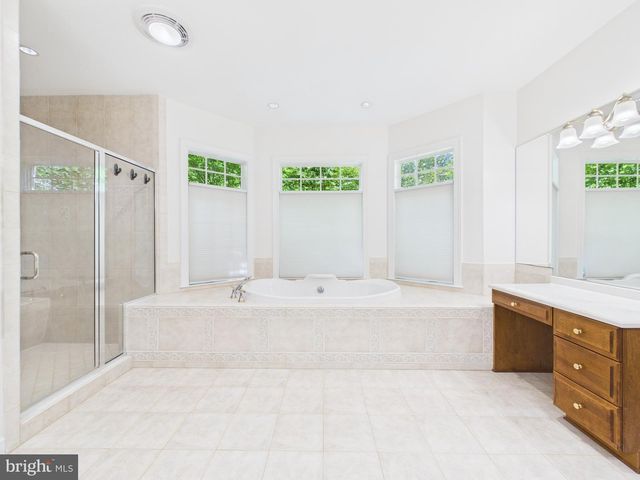 7972 PINNACLE RIDGE DR, Manassas, VA 20112