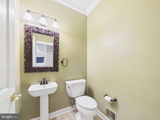 7972 PINNACLE RIDGE DR, Manassas, VA 20112