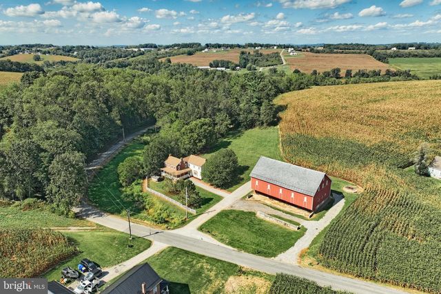 8219 LEHMAN RD, Dallastown, PA 17313