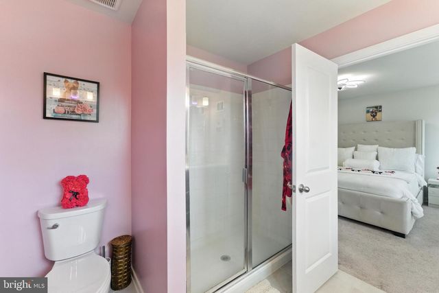 406 HONEYBERRY LN, Fredericksburg, VA 22405