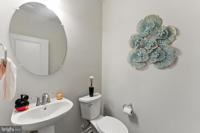 406 HONEYBERRY LN, Fredericksburg, VA 22405