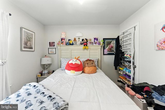 406 HONEYBERRY LN, Fredericksburg, VA 22405