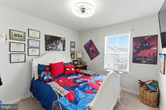 406 HONEYBERRY LN, Fredericksburg, VA 22405