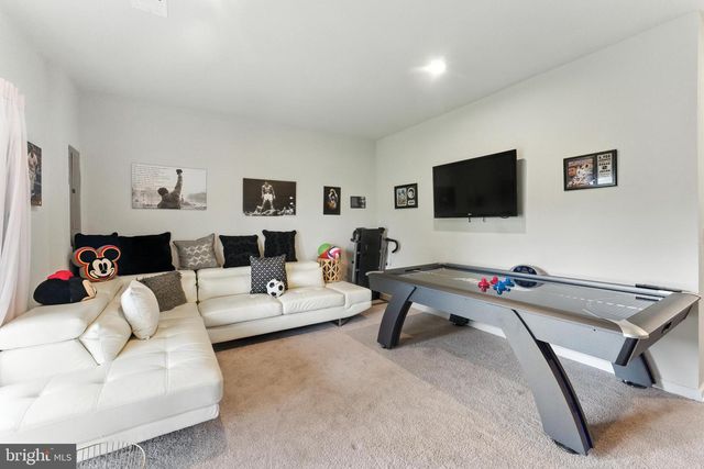 406 HONEYBERRY LN, Fredericksburg, VA 22405
