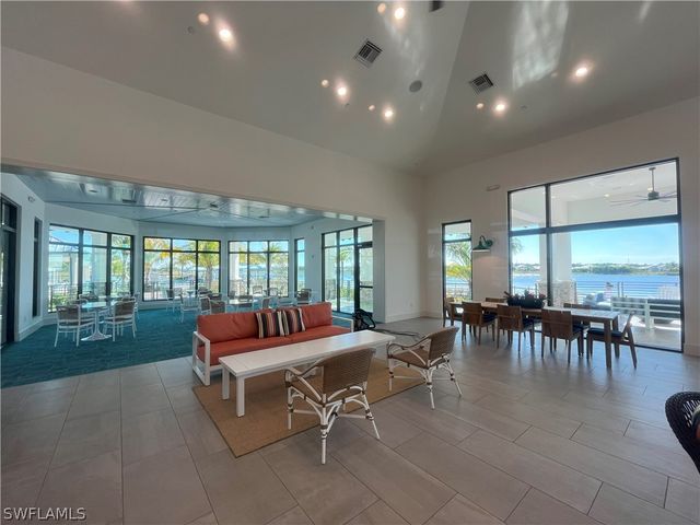 4062 Aquila PL, Naples, FL 34120