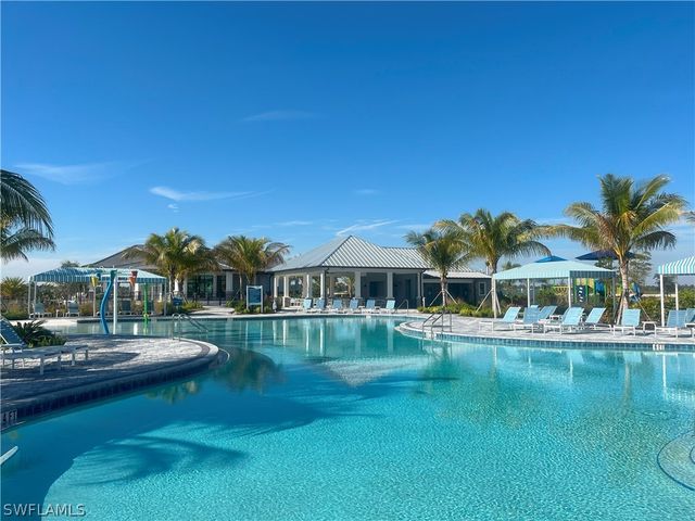 4062 Aquila PL, Naples, FL 34120