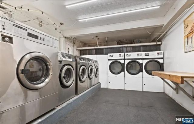 17 Elwood Place 304, Newark, NJ 07104