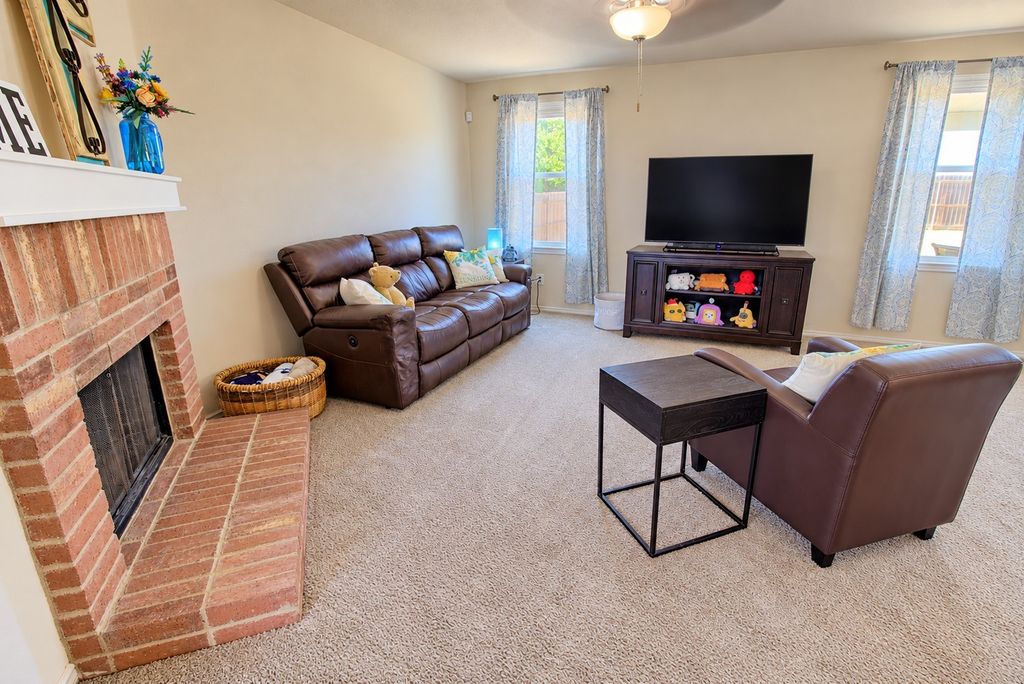 1312 Gayle Street, Burleson, TX 76028 — photo 2