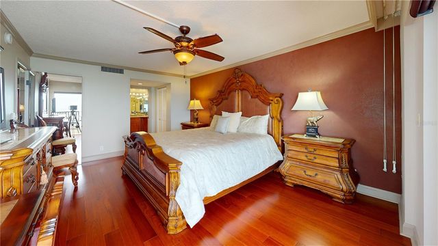 1750 BENJAMIN FRANKLIN DRIVE B, Sarasota, FL 34236