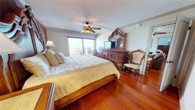 1750 BENJAMIN FRANKLIN DRIVE B, Sarasota, FL 34236