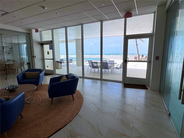1750 BENJAMIN FRANKLIN DRIVE B, Sarasota, FL 34236
