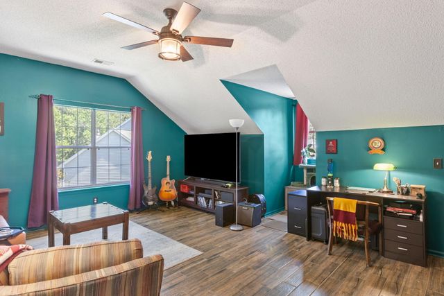 8527 Long Meadow Drive, North Charleston, SC 29420