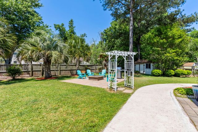 8527 Long Meadow Drive, North Charleston, SC 29420