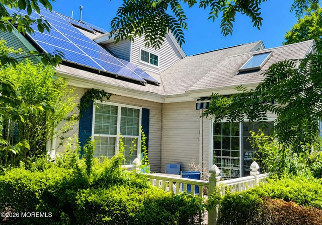 17 Sweetwater Drive, Little Egg Harbor, NJ 08087