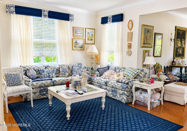 17 Sweetwater Drive, Little Egg Harbor, NJ 08087