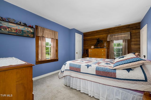 151 Stonebridge Lane, Mountain City, TN 37683