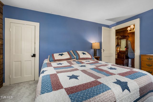 151 Stonebridge Lane, Mountain City, TN 37683