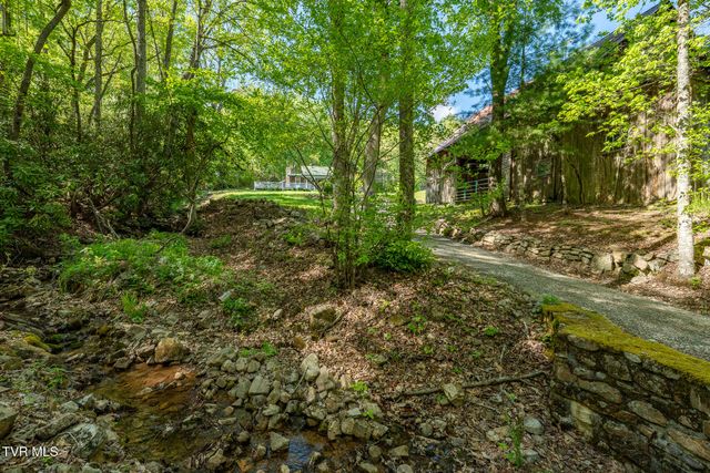 151 Stonebridge Lane, Mountain City, TN 37683
