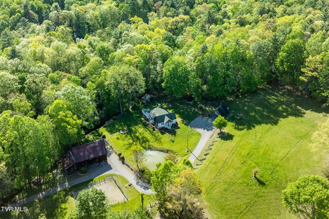 151 Stonebridge Lane, Mountain City, TN 37683