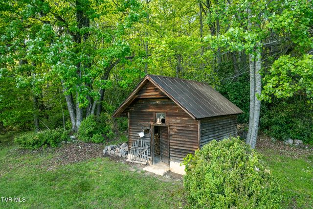 151 Stonebridge Lane, Mountain City, TN 37683