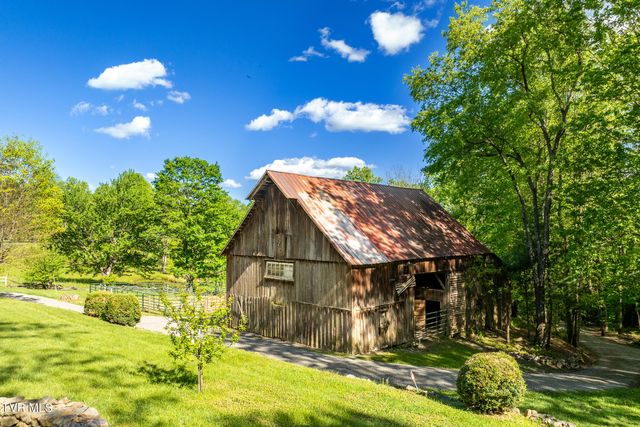 151 Stonebridge Lane, Mountain City, TN 37683