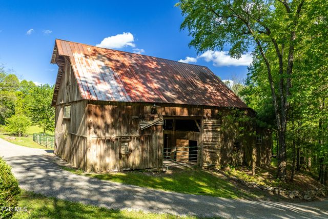 151 Stonebridge Lane, Mountain City, TN 37683