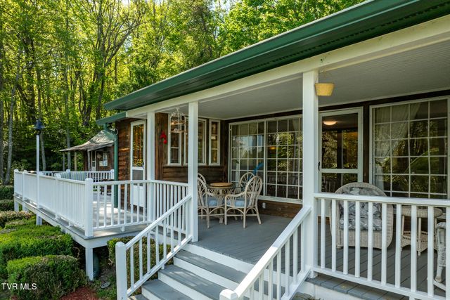 151 Stonebridge Lane, Mountain City, TN 37683