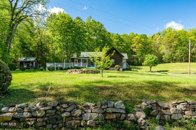 151 Stonebridge Lane, Mountain City, TN 37683