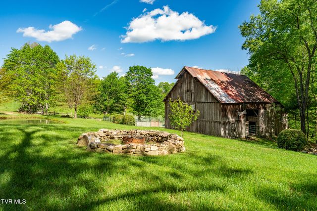 151 Stonebridge Lane, Mountain City, TN 37683