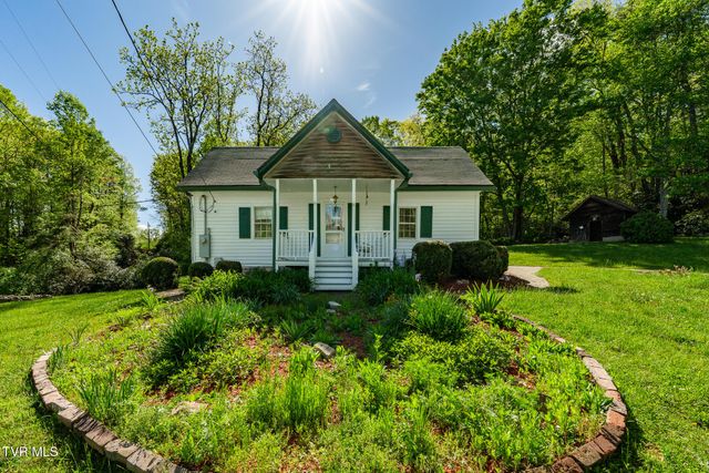 151 Stonebridge Lane, Mountain City, TN 37683