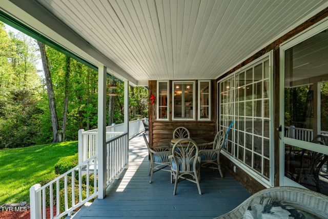 151 Stonebridge Lane, Mountain City, TN 37683