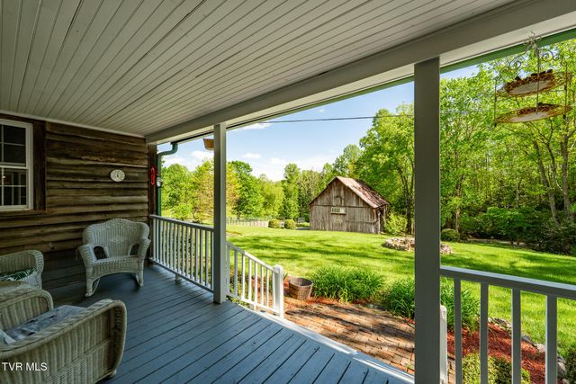 151 Stonebridge Lane, Mountain City, TN 37683