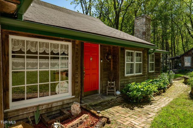 151 Stonebridge Lane, Mountain City, TN 37683