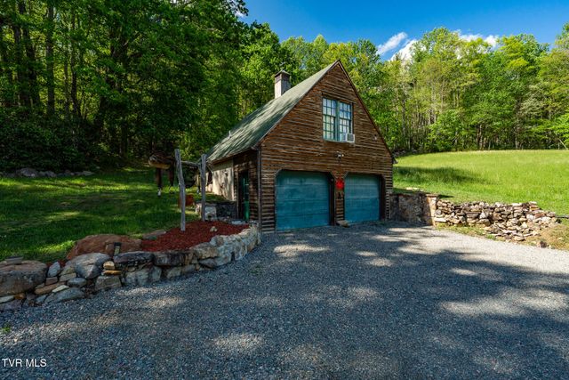 151 Stonebridge Lane, Mountain City, TN 37683