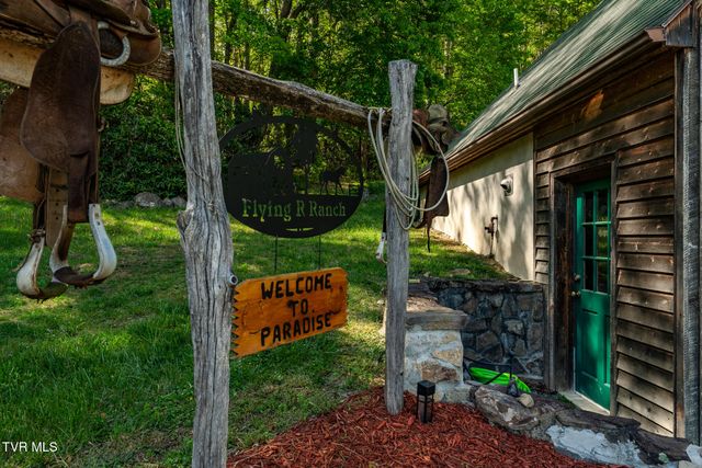 151 Stonebridge Lane, Mountain City, TN 37683