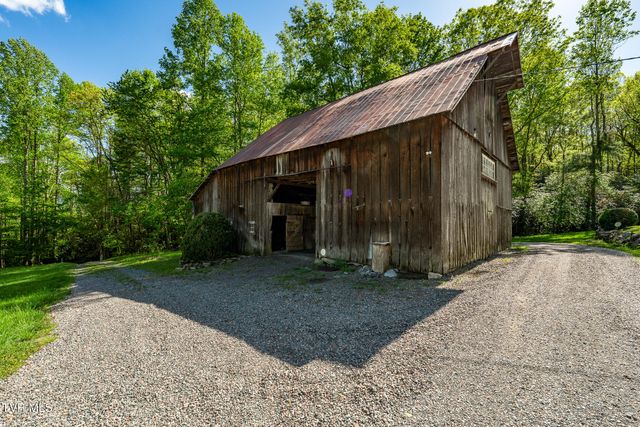 151 Stonebridge Lane, Mountain City, TN 37683