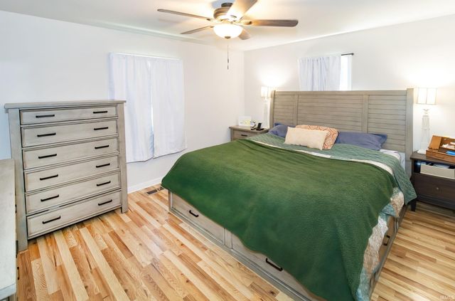 1128 E 2nd Street, Mount Vernon, IN 47620