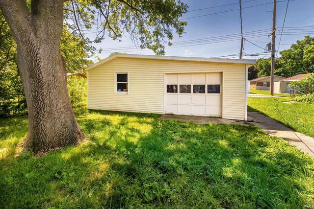 1128 E 2nd Street, Mount Vernon, IN 47620