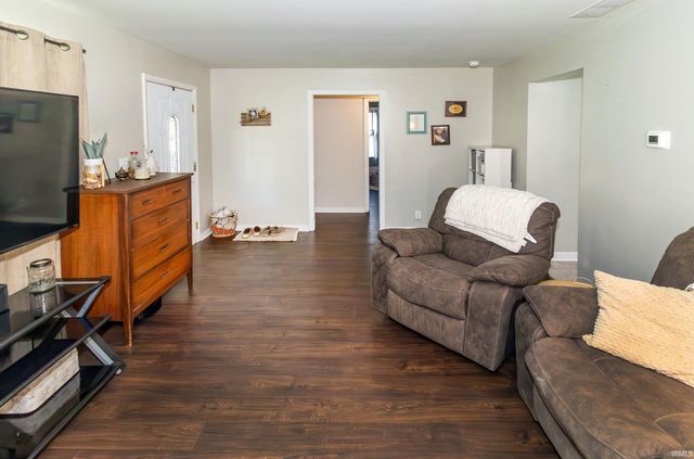 1128 E 2nd Street, Mount Vernon, IN 47620