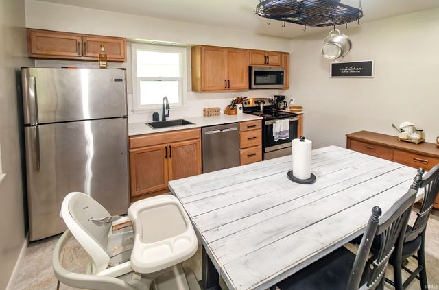 1128 E 2nd Street, Mount Vernon, IN 47620