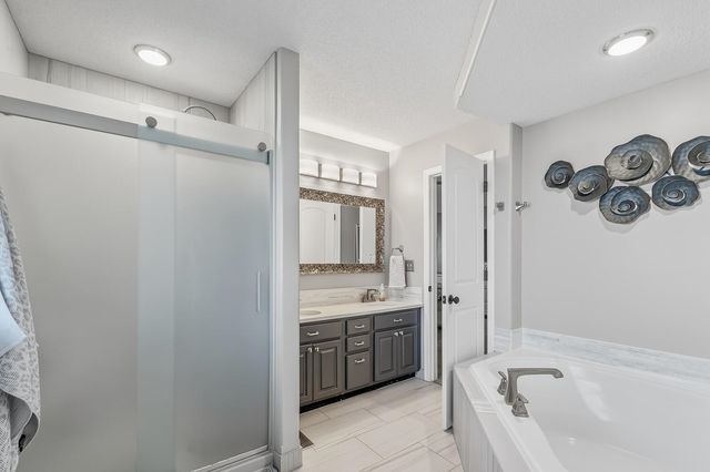 12522 W Hardtner St, Wichita, KS 67235